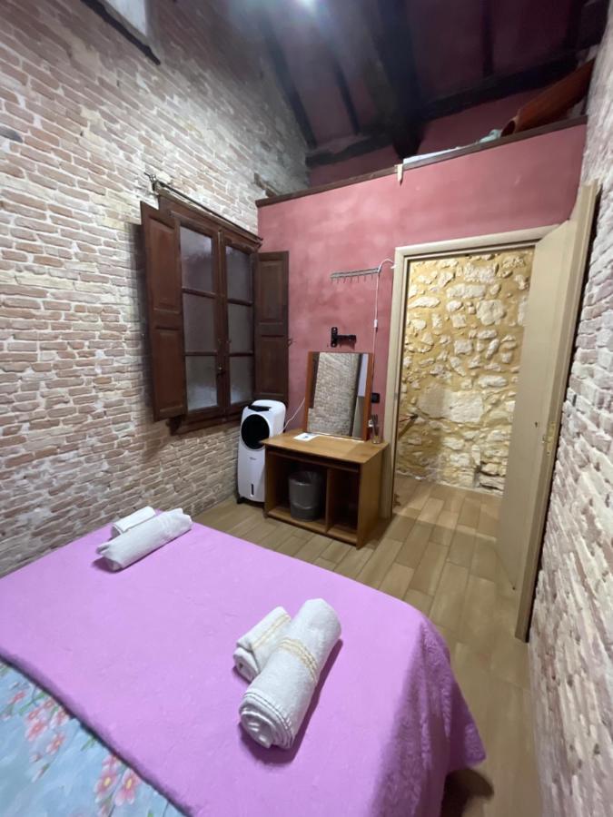 Matama House Hotel Каляри Екстериор снимка